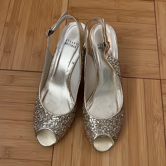 Stuart Weitzman gold glitter peep toe heels, 10 - Picture 2 of 4
